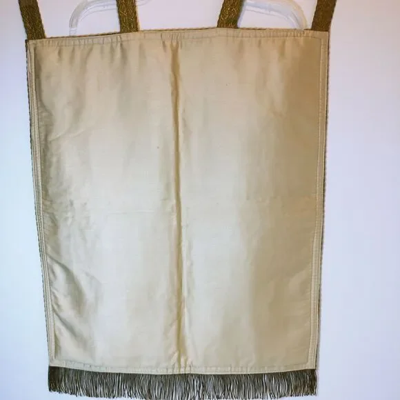 Large Wall Hanging Tapestry 15 Century French 26 x 22 Gorgeous detail Stunning - Picture 11 of 12